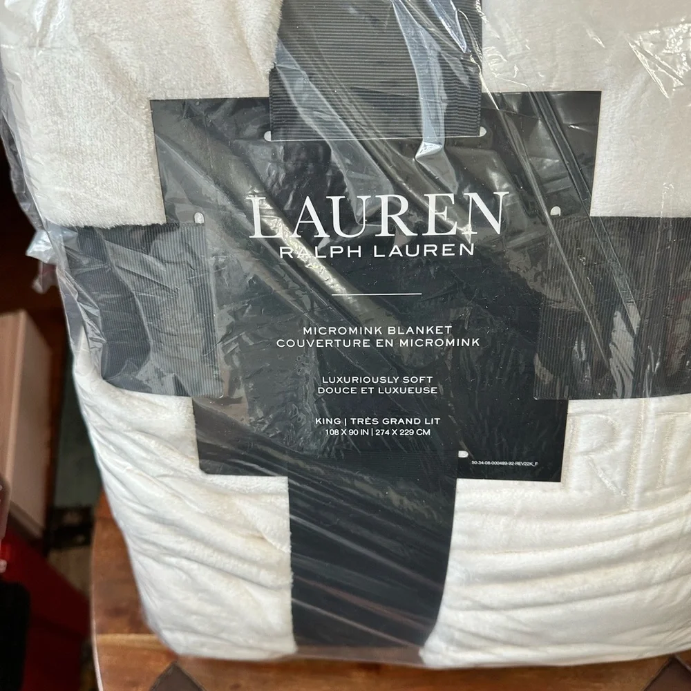 Lauren Ralph Lauren Hollywood Cream King Size Micromink Blanket - Picture 2 of 10
